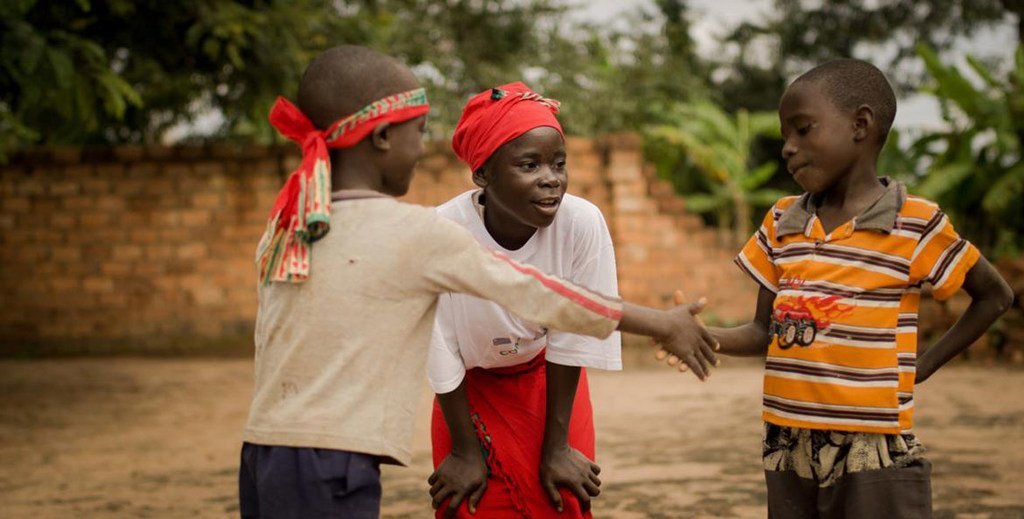 90-yillarning rus porno aktrisalari Sora Aoi blowjob surati